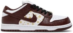 Nike SB Dunk Low OG QS "SUPREME STARS BARKROOT BROWN"